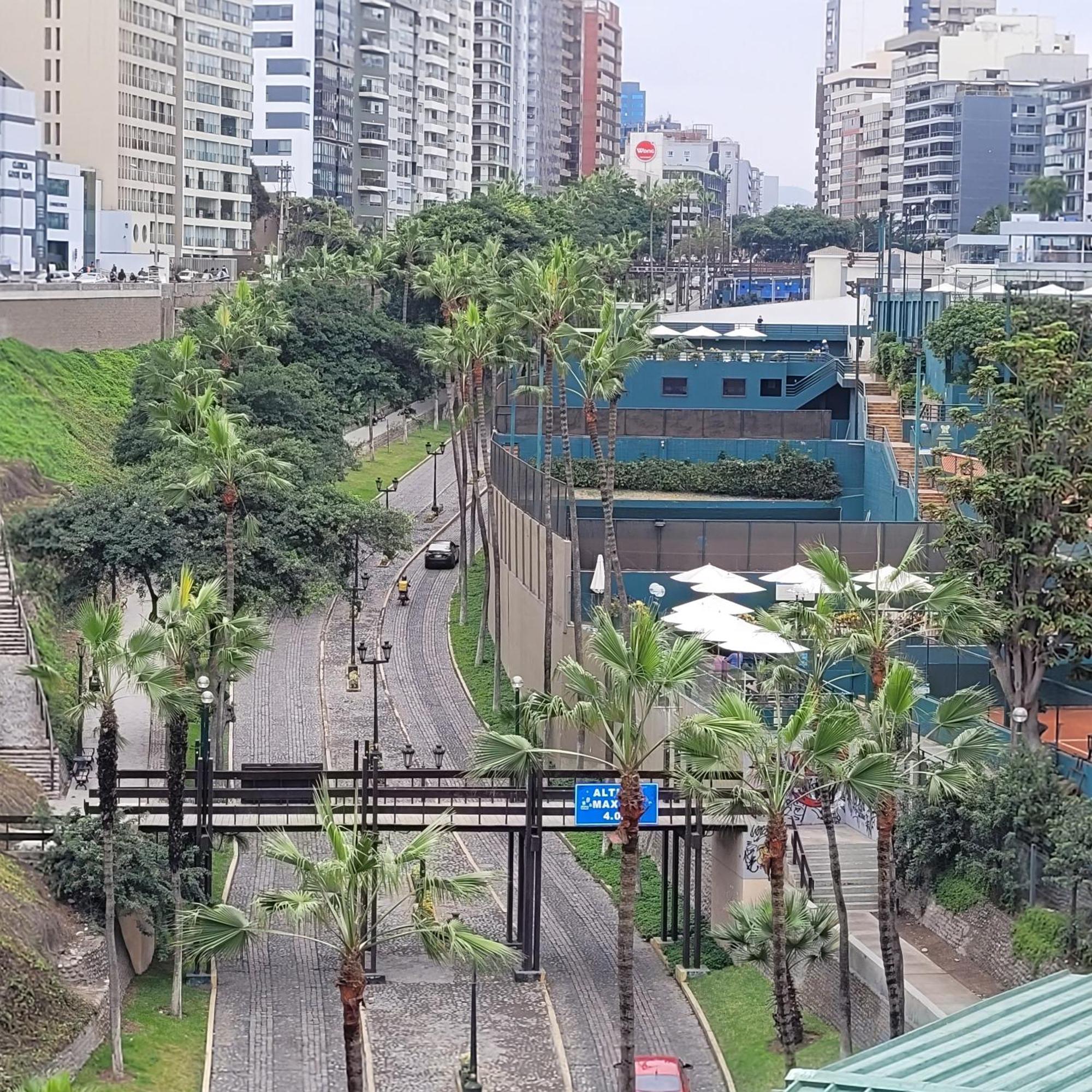 The Guest House 1 At The Booming Center Of Miraflores, Lima - Peru Exterior foto